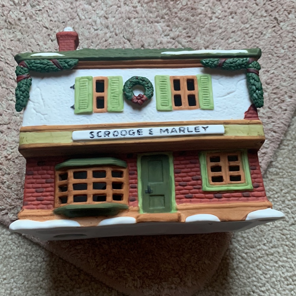Dept 56 Dickens Village Series, Scrooge & Marley Counting house